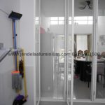 jendela swing aluminium wiyung surabaya barat